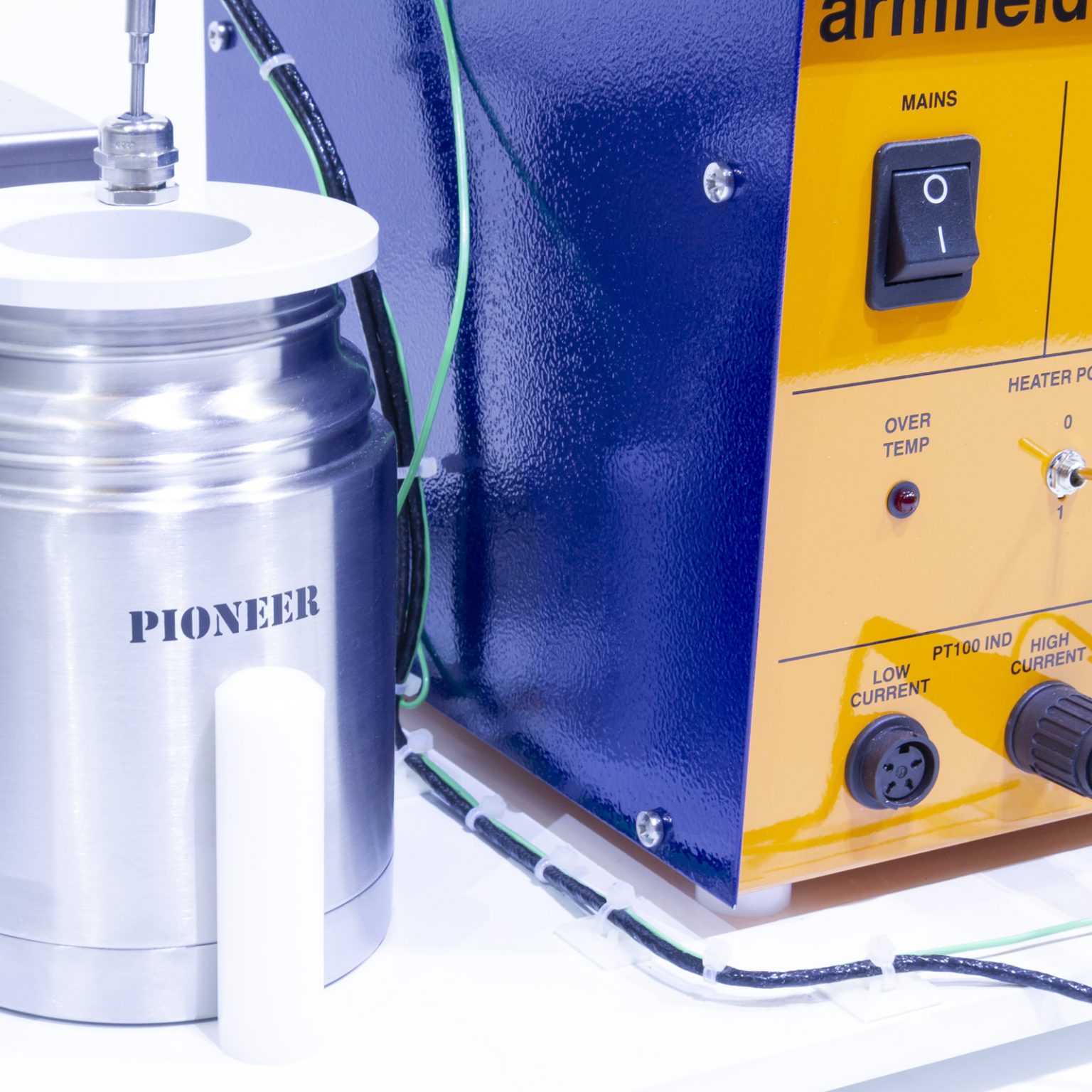 TH1 Temperature Measurement and Calibration Armfield