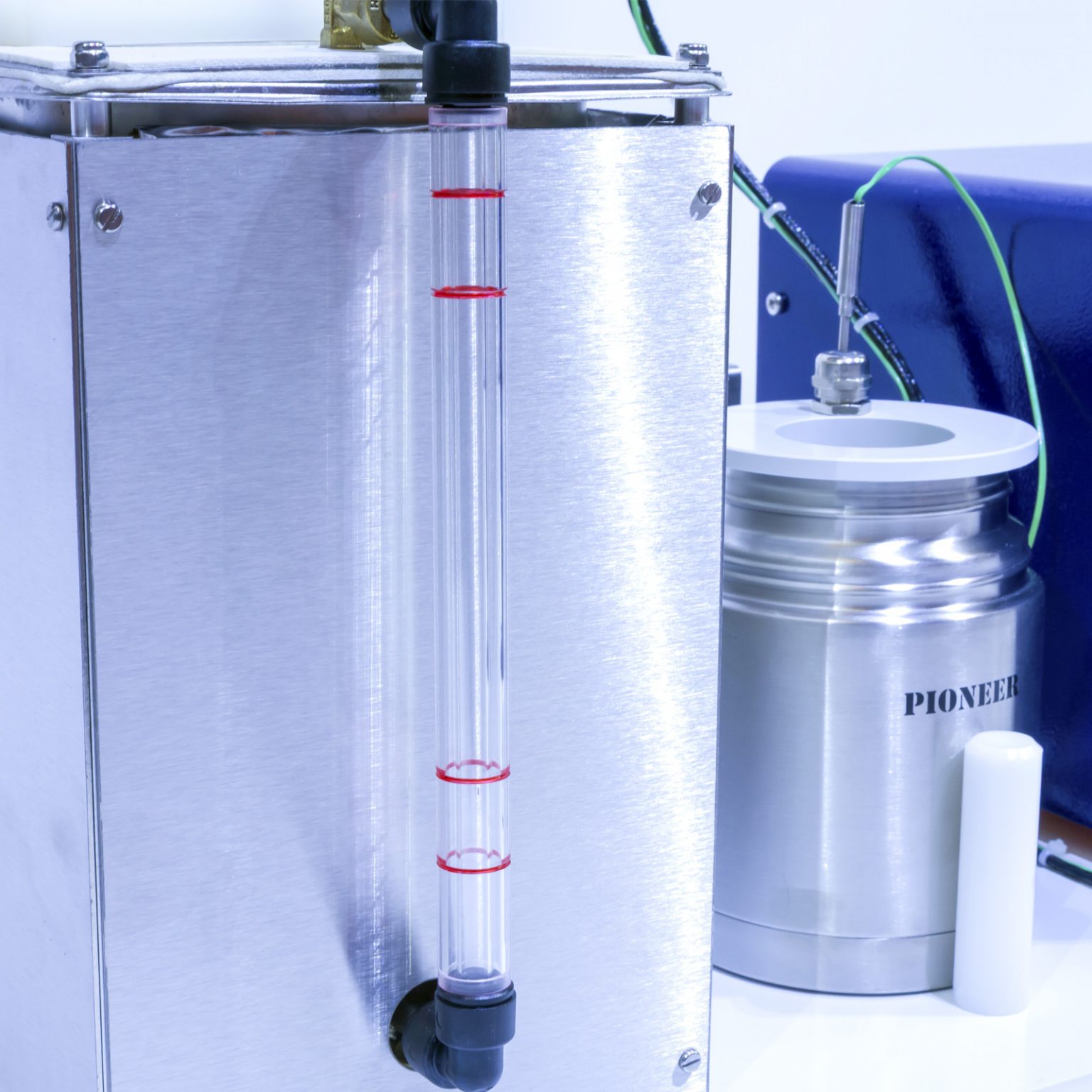 TH1 Temperature Measurement and Calibration Armfield