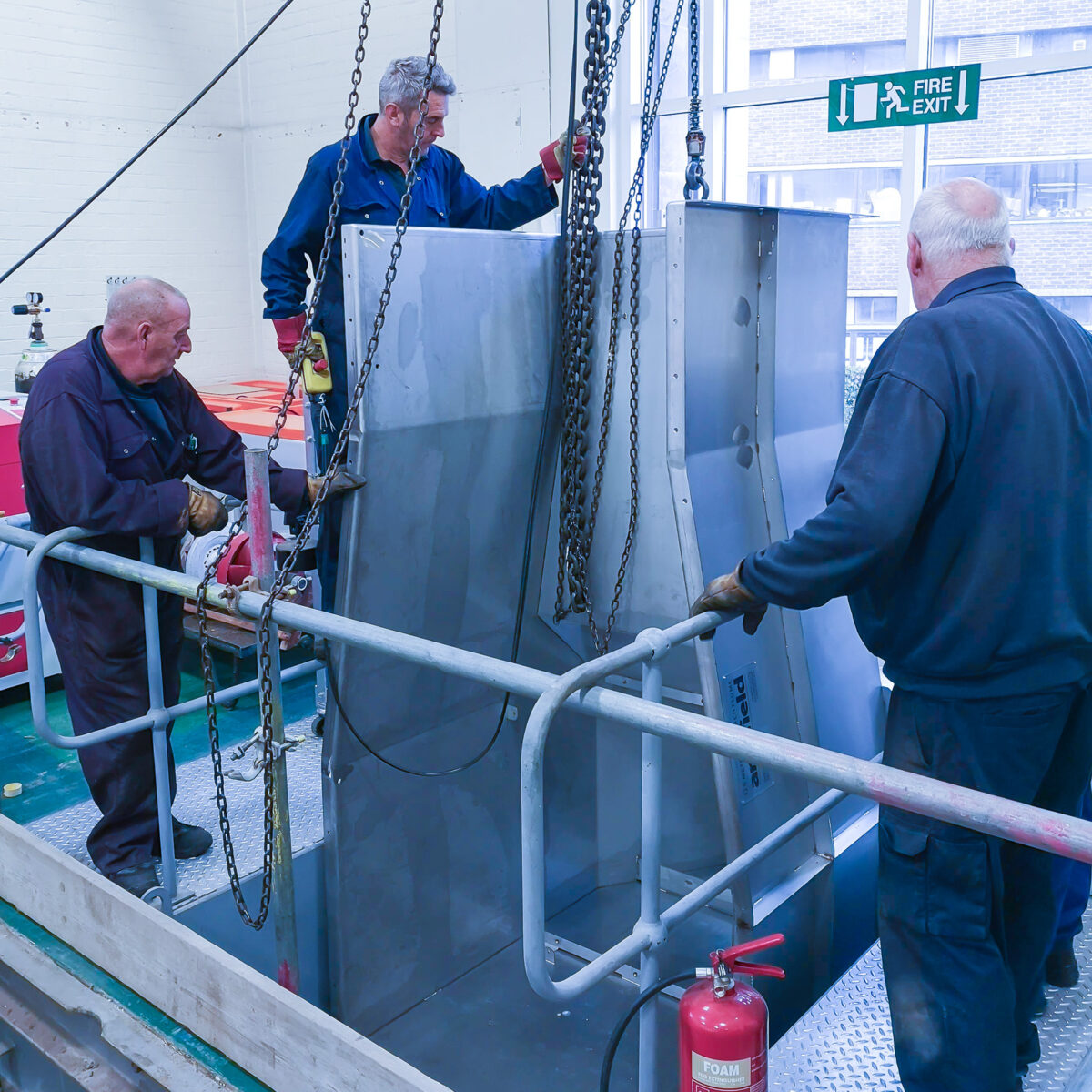 Service Installation and Support - Install team